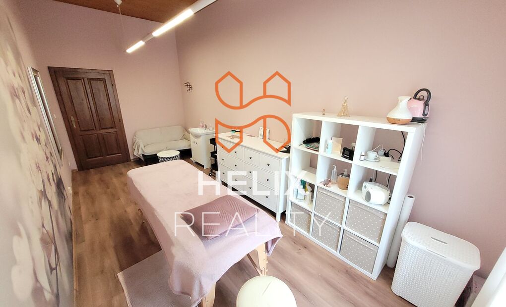 prostory k podnikání, Frýdecké náměstí - kanceláře, služby