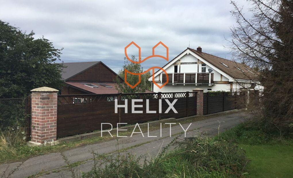 Prodej rodinného domu 313 m², velký pozemek