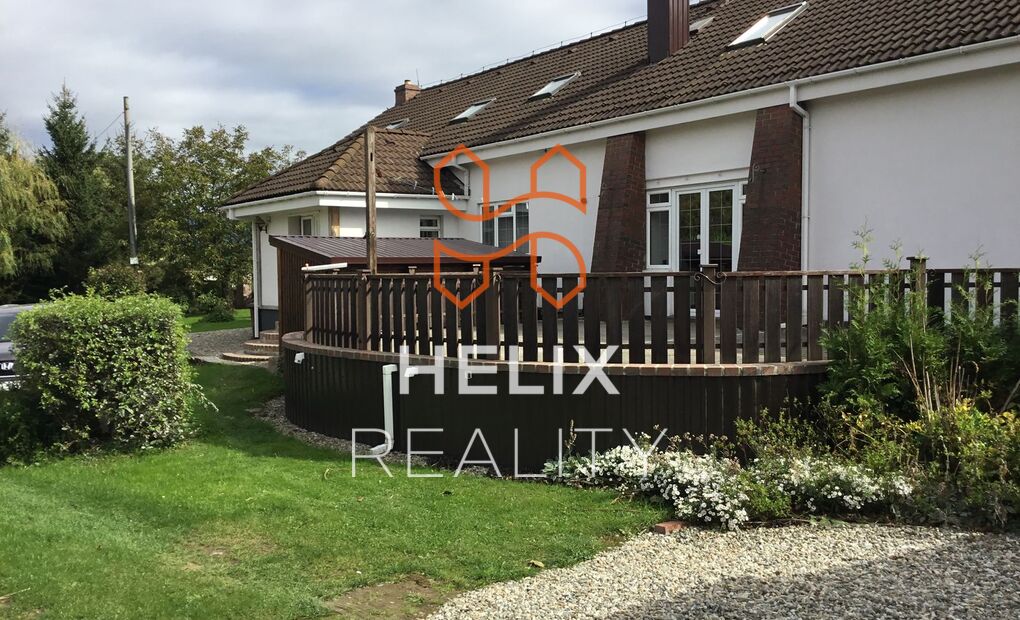 Prodej rodinného domu 313 m², velký pozemek