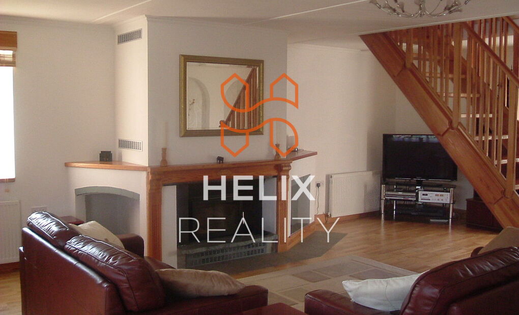 Prodej rodinného domu 313 m², velký pozemek