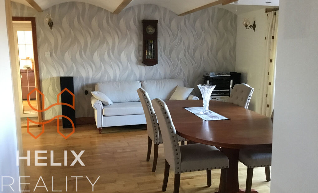Prodej rodinného domu 313 m², velký pozemek