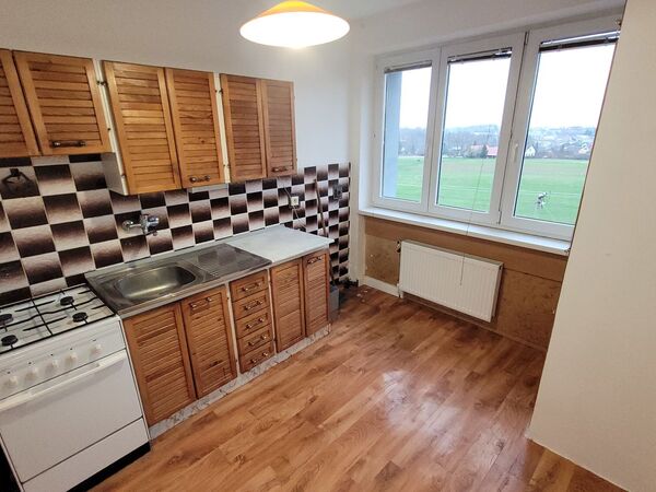 Fotografie nemovitosti - 3+1 os. vl., zahrádka, cihlový dům