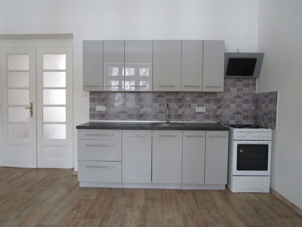 Fotografie nemovitosti - Krásný 2+kk, balkon, zahrada, F. Čejky, Místek