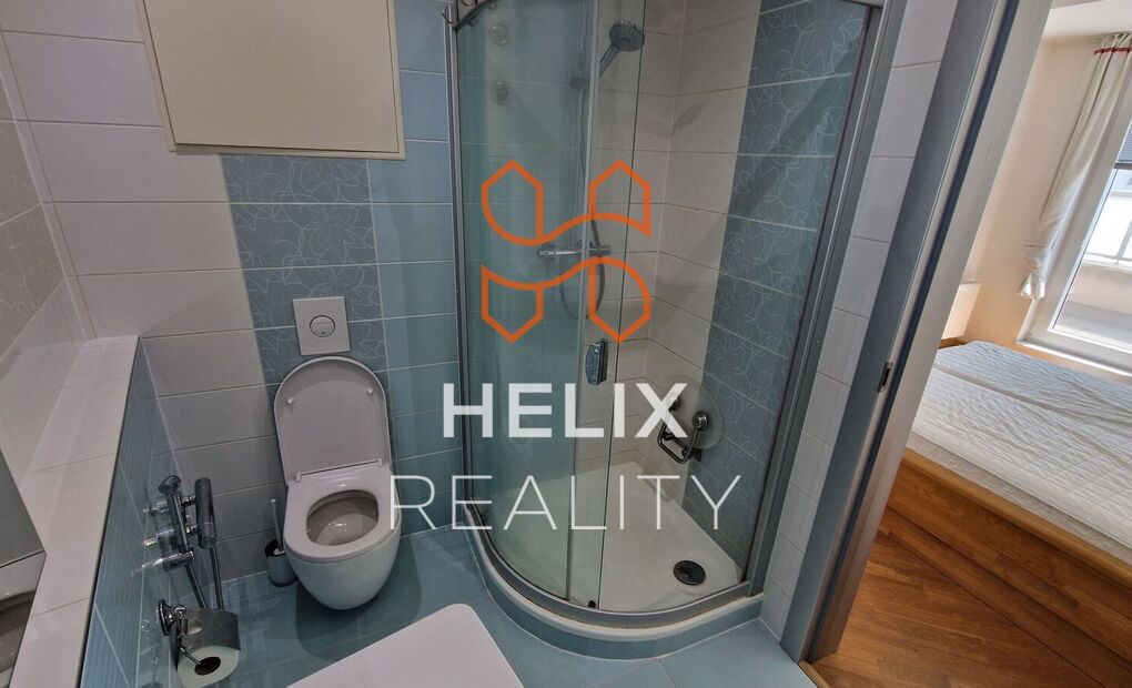 Vybavený klimatizovaný byt 4+kk s terasou, garážové stání, rezidence Nová Karolina, Ostrava