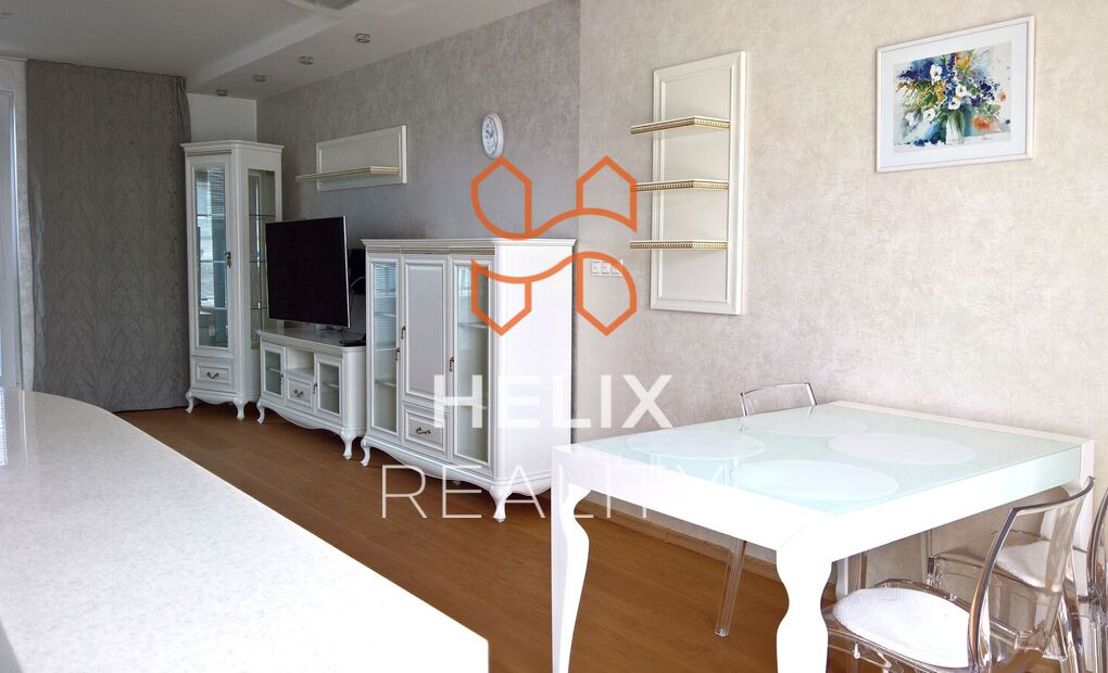 Vybavený klimatizovaný byt 4+kk s terasou, garážové stání, rezidence Nová Karolina, Ostrava