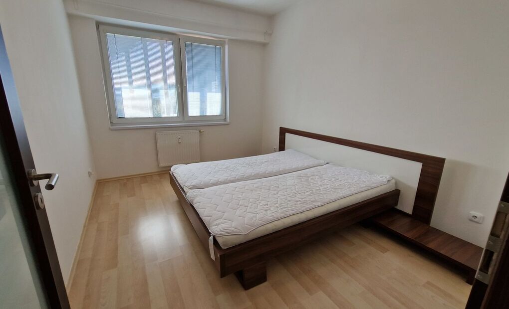 Pronájem zařízeného bytu 2+kk s terasou, Na Vyhlídce, Frýdek