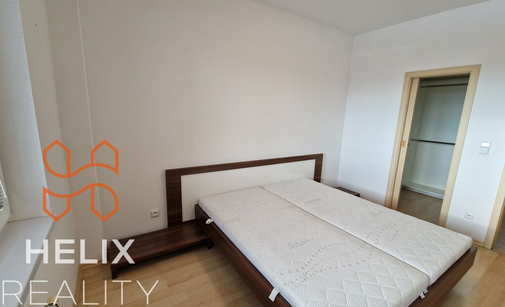 Pronájem zařízeného bytu 2+kk s terasou, Na Vyhlídce, Frýdek