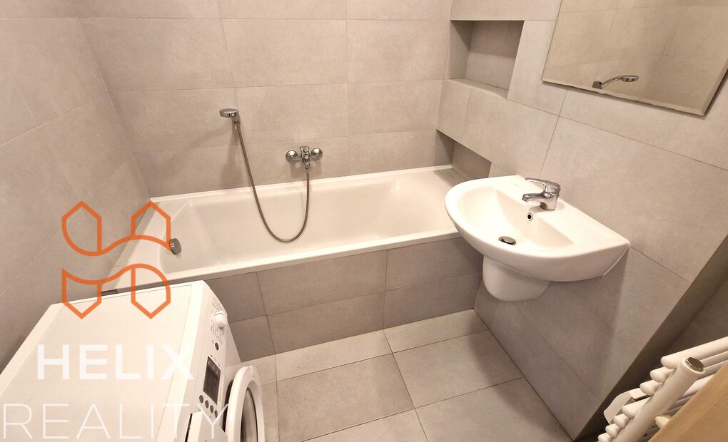 Pronájem zařízeného bytu 2+kk s terasou, Na Vyhlídce, Frýdek