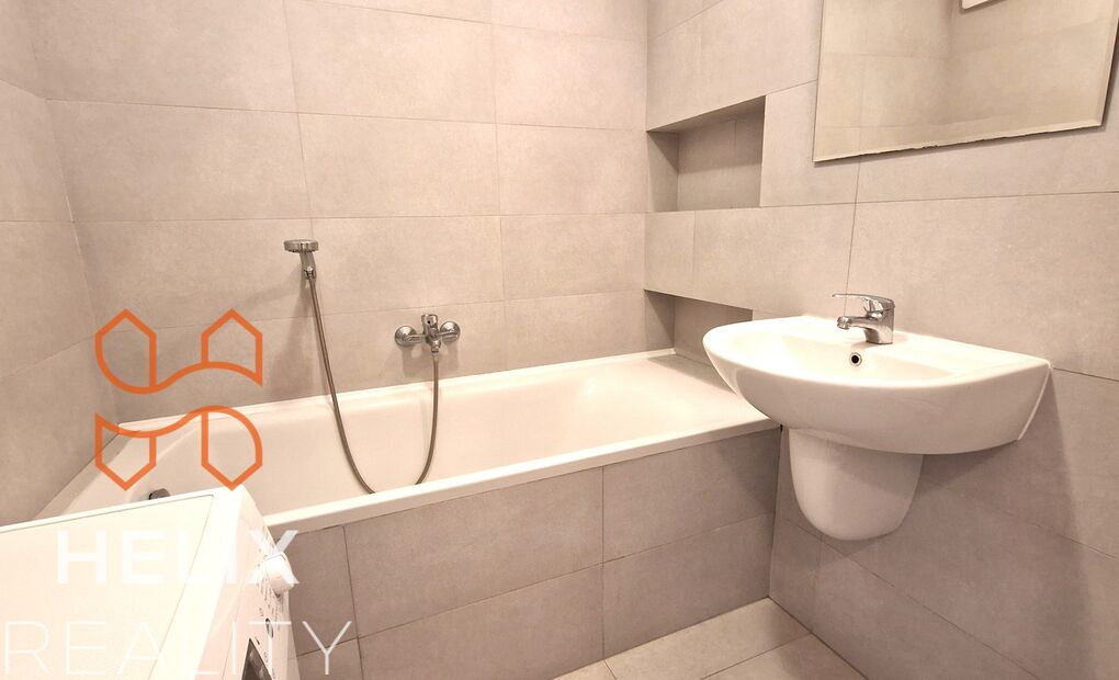 Pronájem zařízeného bytu 2+kk s terasou, Na Vyhlídce, Frýdek