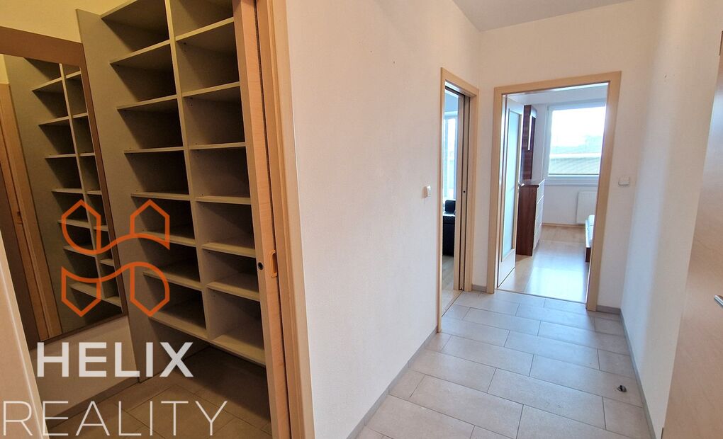 Pronájem zařízeného bytu 2+kk s terasou, Na Vyhlídce, Frýdek