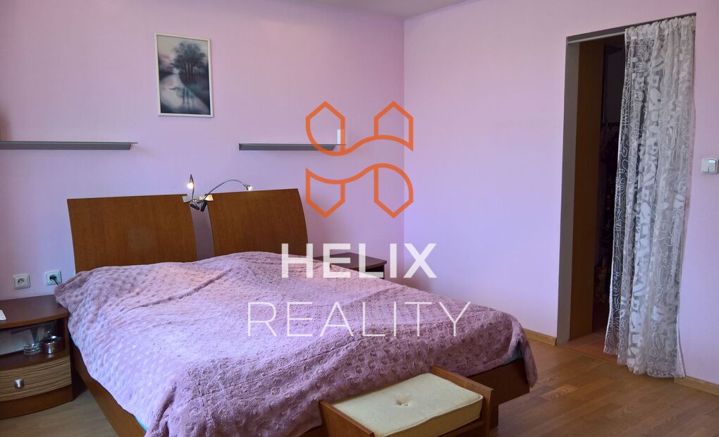 Mezonetový byt 4+kk s terasou, garážové stání, Ostrava Poruba