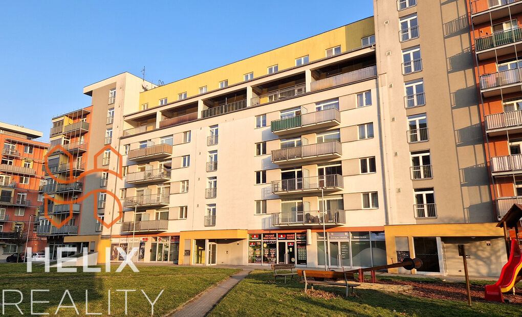 Mezonetový byt 4+kk s terasou, garážové stání, Ostrava Poruba