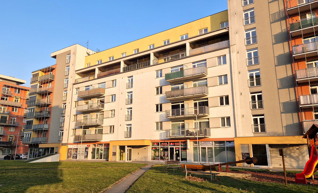 Mezonetový byt 4+kk s terasou, garážové stání, Ostrava Poruba