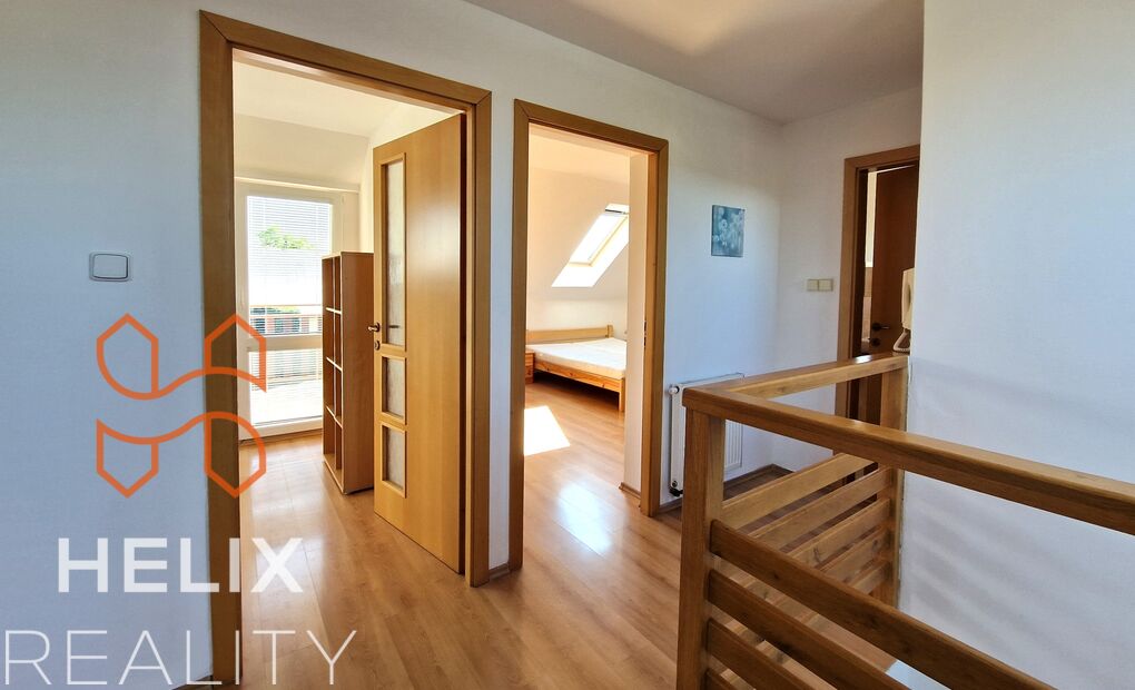 Vybavený rodinný dům 5+1 se saunou, zahradou, garáží, Frýdek
