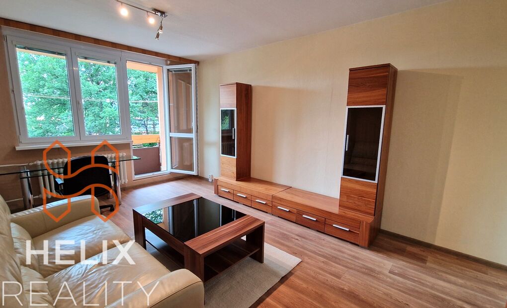Družstevní byt 2+1 s balkonem, Frýdek