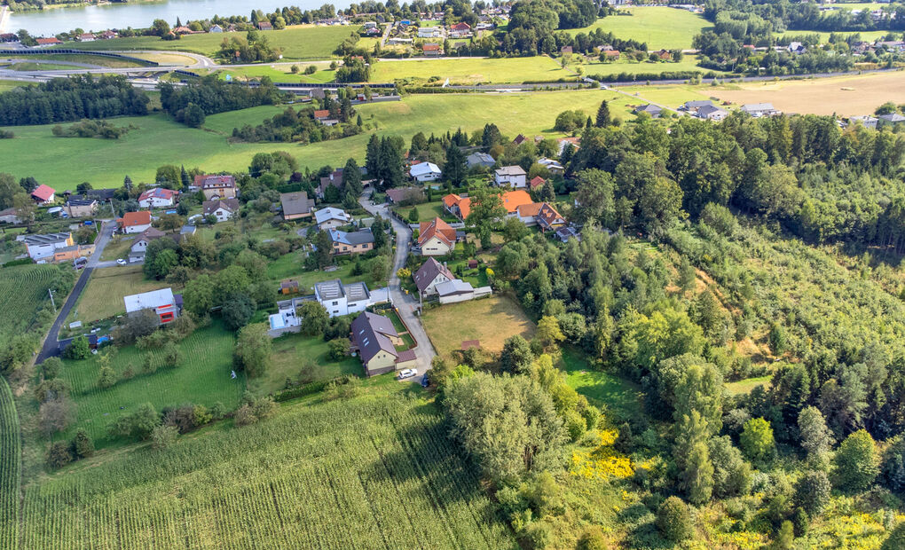 Stavební pozemek, který se objeví jednou za ...