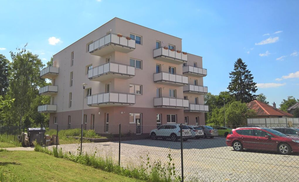 Vybavený byt 2+kk s balkonem v novostavbě, Frýdek