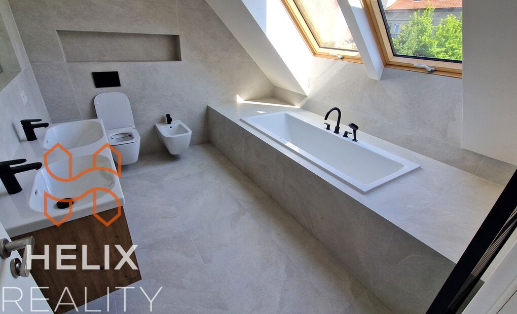 Novostavba prostorného domu 5+1 se zahradou