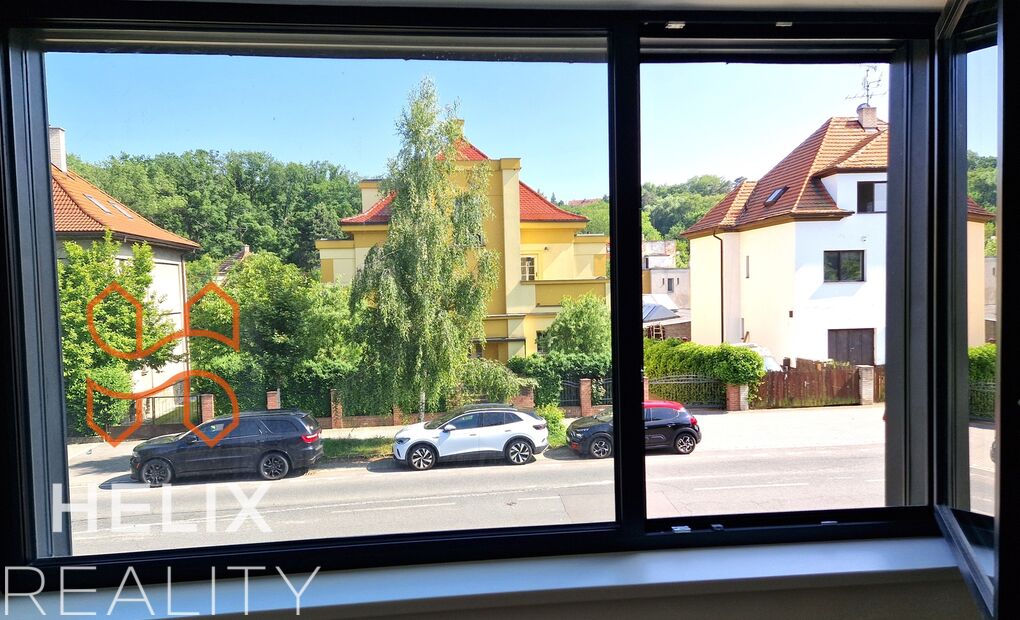 Novostavba prostorného domu 5+1 se zahradou