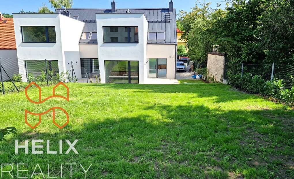 Novostavba prostorného domu 5+1 se zahradou