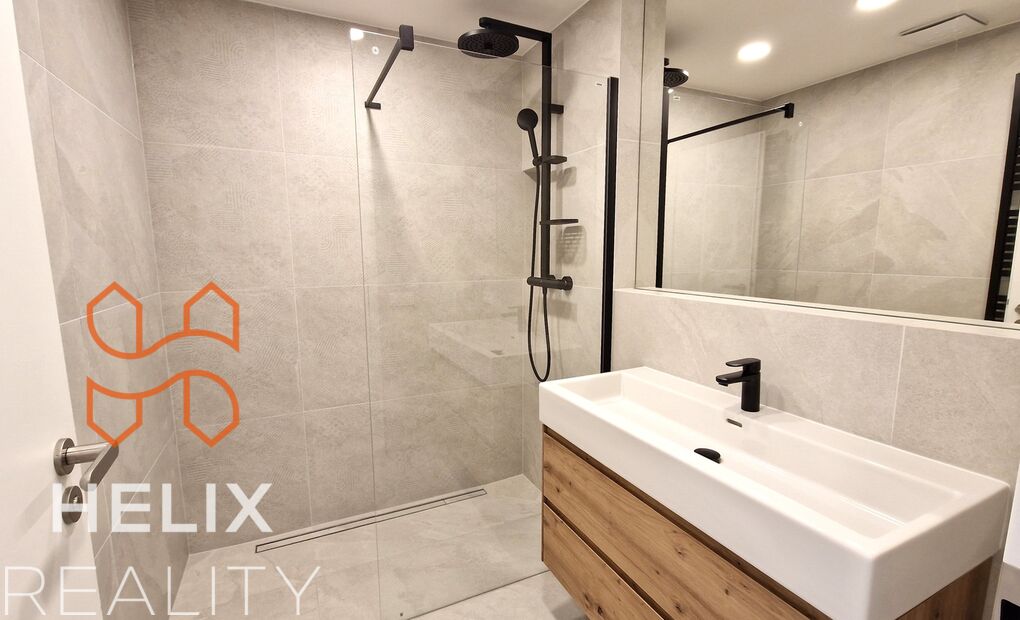 Novostavba prostorného domu 5+1 se zahradou