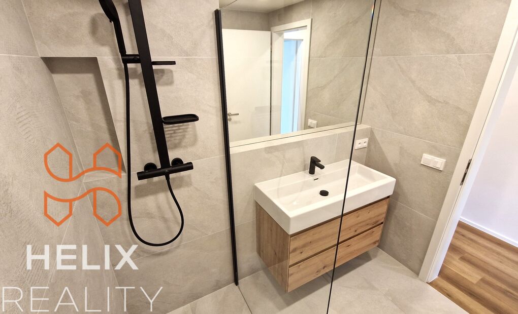 Novostavba prostorného domu 5+1 se zahradou