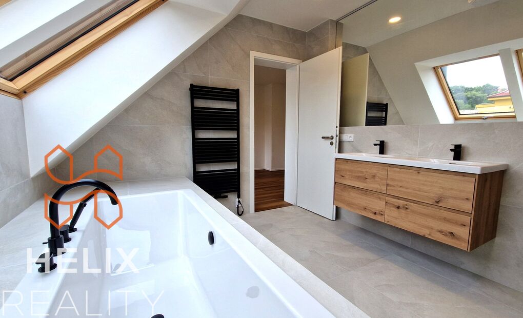 Novostavba prostorného domu 5+1 se zahradou