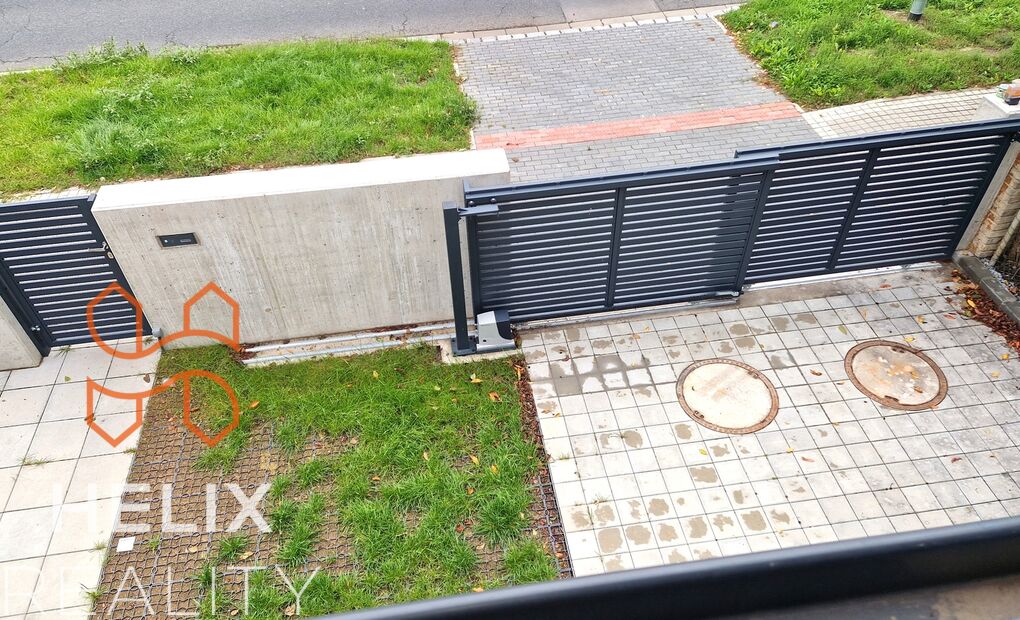 Novostavba prostorného domu 5+1 se zahradou