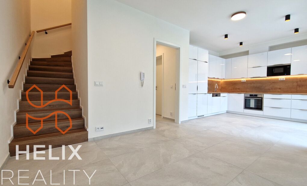 Novostavba prostorného domu 5+1 se zahradou