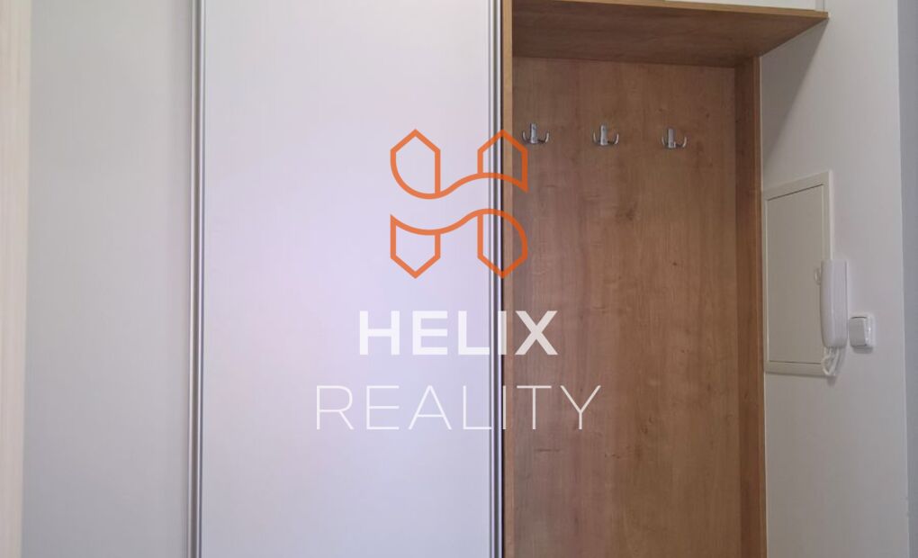 Částečně vybavený byt 2+kk s balkonem a parkovacím místem, novostavba, Frýdek