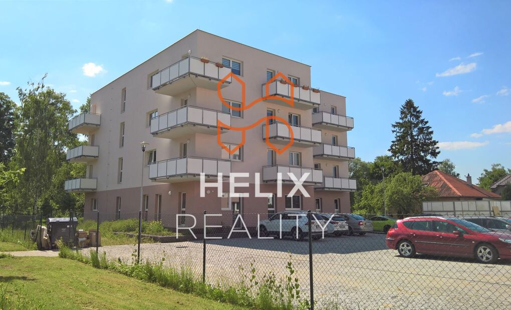 Částečně vybavený byt 2+kk s balkonem a parkovacím místem, novostavba, Frýdek