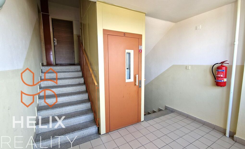 byt 2+1 v původním stavu, K Hájku, Frýdek