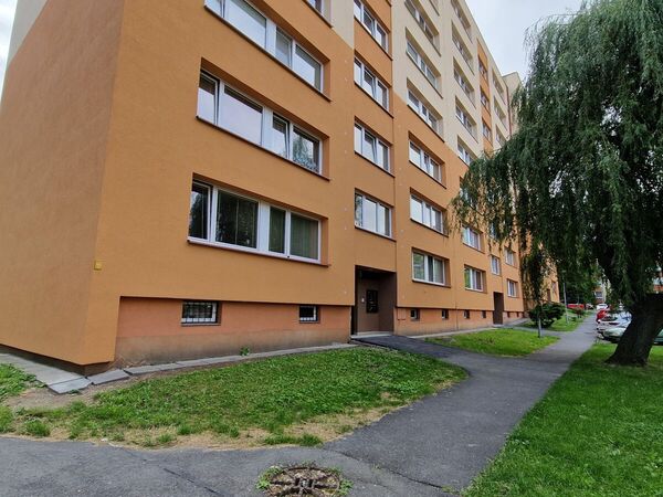 Fotografie nemovitosti - byt 2+1 v původním stavu, K Hájku, Frýdek