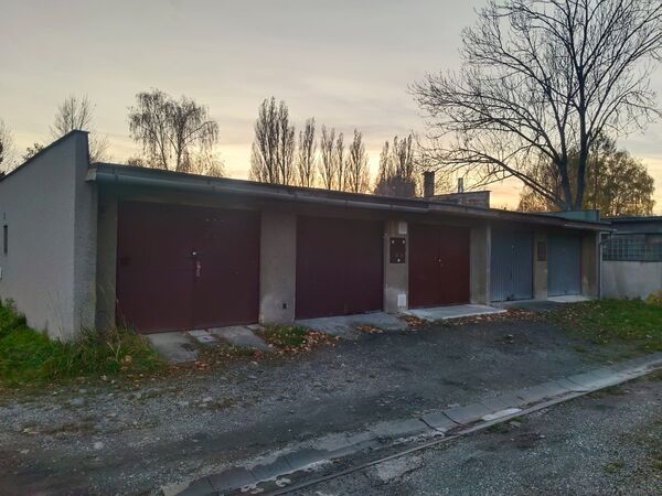 Fotografie nemovitosti - Prodej garáže, ul. Družstevní, Místek