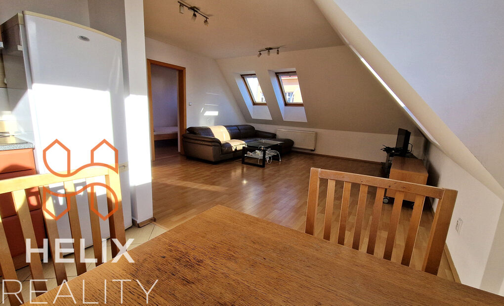 Vybavený byt 3+kk s parkovacím stáním v centru města, tř. T. G. Masaryka, Frýdek