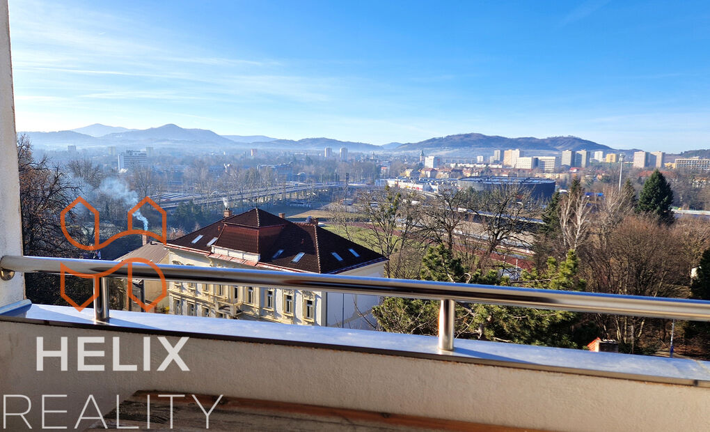 Vybavený byt 3+kk s parkovacím stáním v centru města, tř. T. G. Masaryka, Frýdek