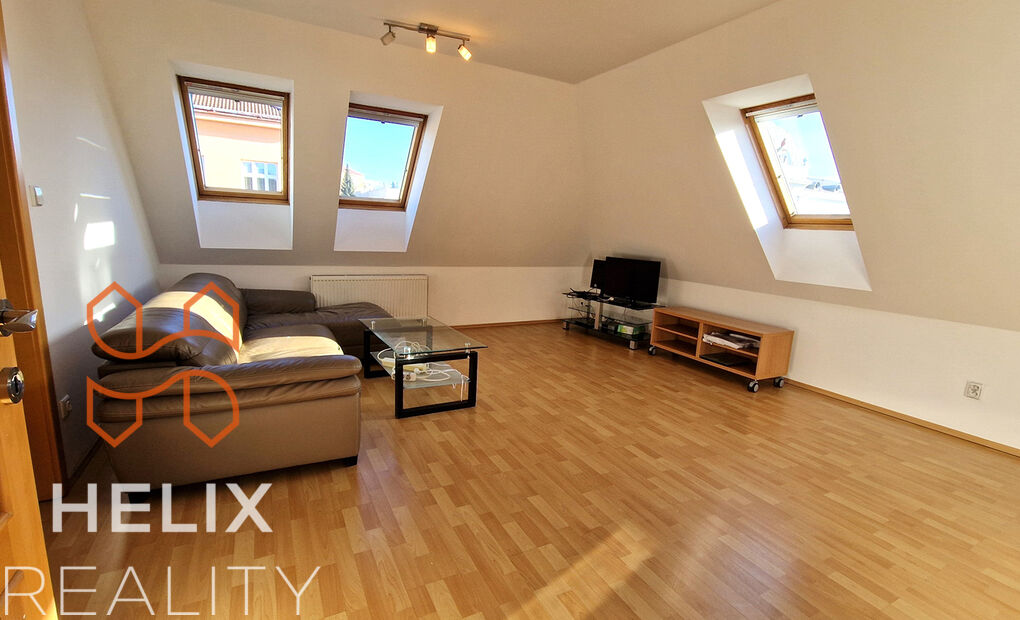 Vybavený byt 3+kk s parkovacím stáním v centru města, tř. T. G. Masaryka, Frýdek