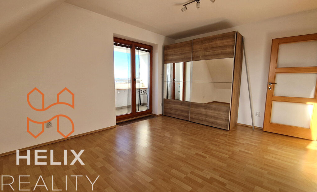 Vybavený byt 3+kk s parkovacím stáním v centru města, tř. T. G. Masaryka, Frýdek