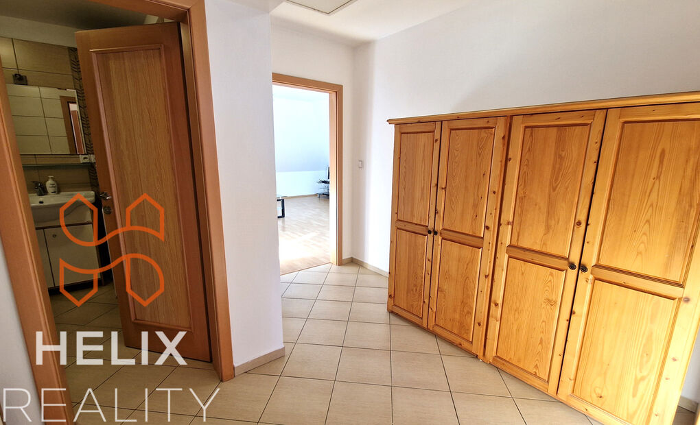 Vybavený byt 3+kk s parkovacím stáním v centru města, tř. T. G. Masaryka, Frýdek