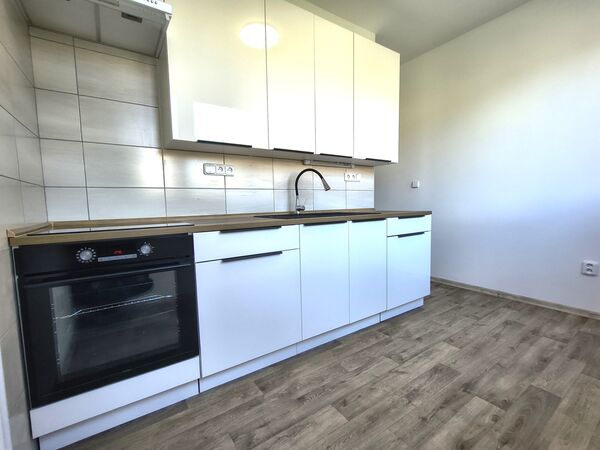 Fotografie nemovitosti - Pronájem 2+1 s balkonem, Maxima Gorkého, Místek