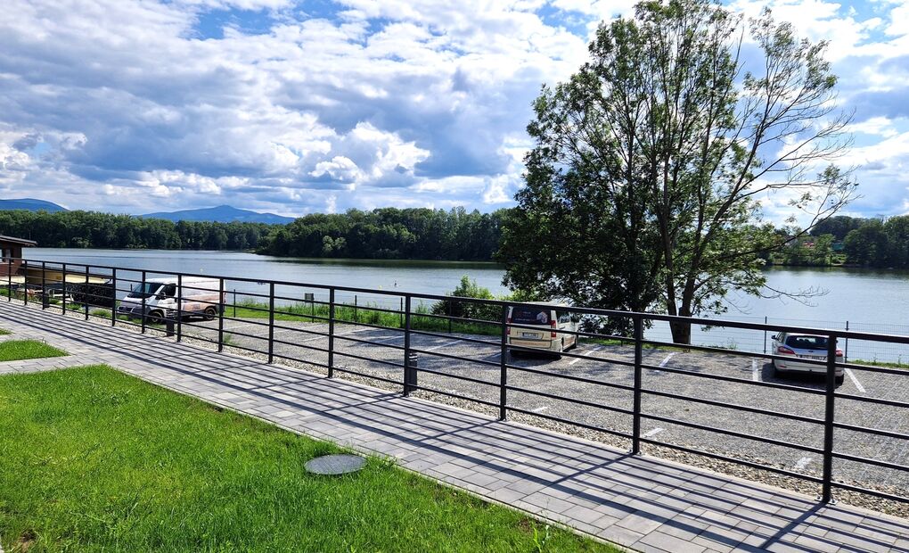Zařízený apartmán na břehu Žermanické přehrady