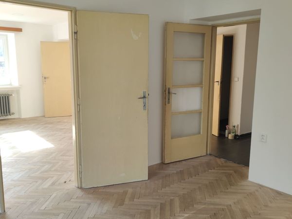 Fotografie nemovitosti - Prodej prostorné 2+1, Plynárenská, Kolín