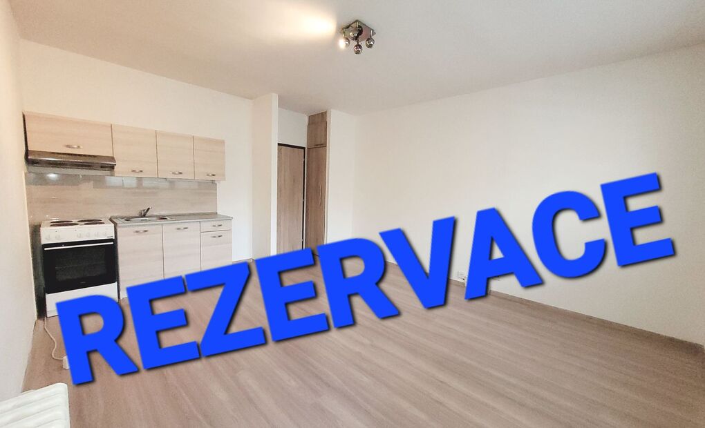 byt 2kk, se zasklenou lodžii