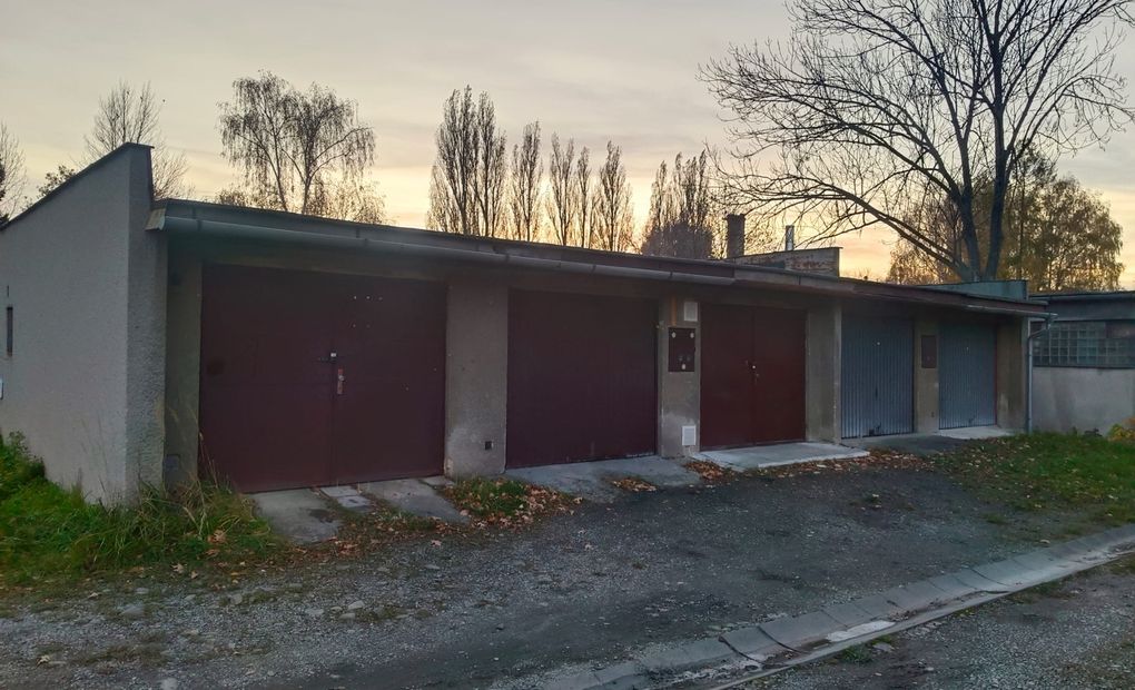 Prodej garáže, ul. Družstevní, Místek