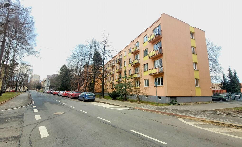 Byt 3+kk s balkonem, cihla, Místek