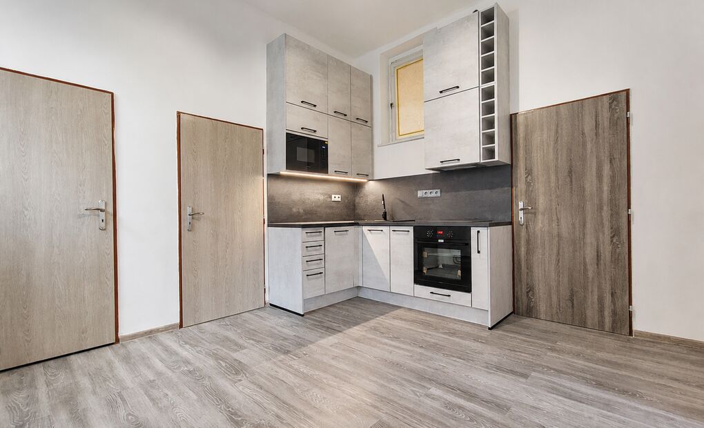 Pronájem 3+1, 75 m2, Tržní, Místek