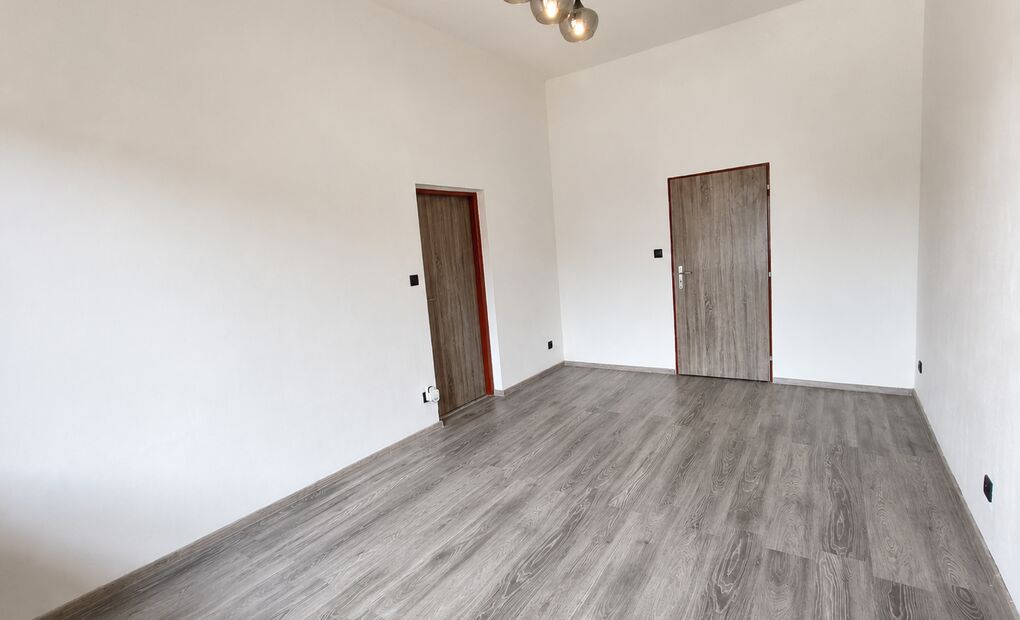 Pronájem 3+1, 75 m2, Tržní, Místek