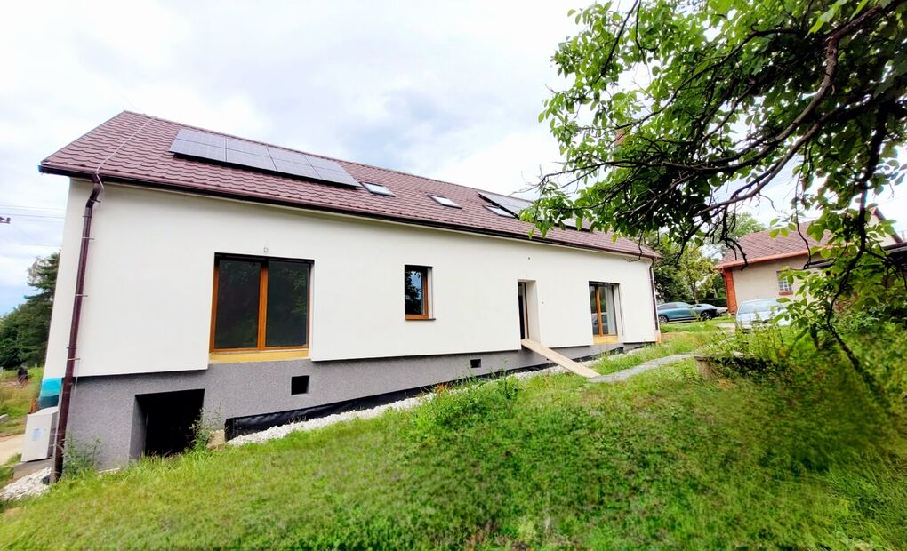 Rezidenční bydlení v podhůří Beskyd &ndash; dům s moderními technologiemi