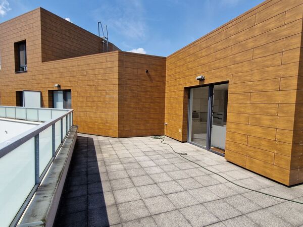 Fotografie nemovitosti - Vybavený klimatizovaný byt 4+kk s terasou, garážové stání, rezidence Nová Karolina, Ostrava