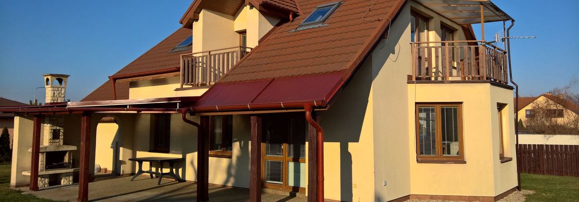 Vybavený rodinný dům 5+1 se saunou, zahradou, garáží, Frýdek